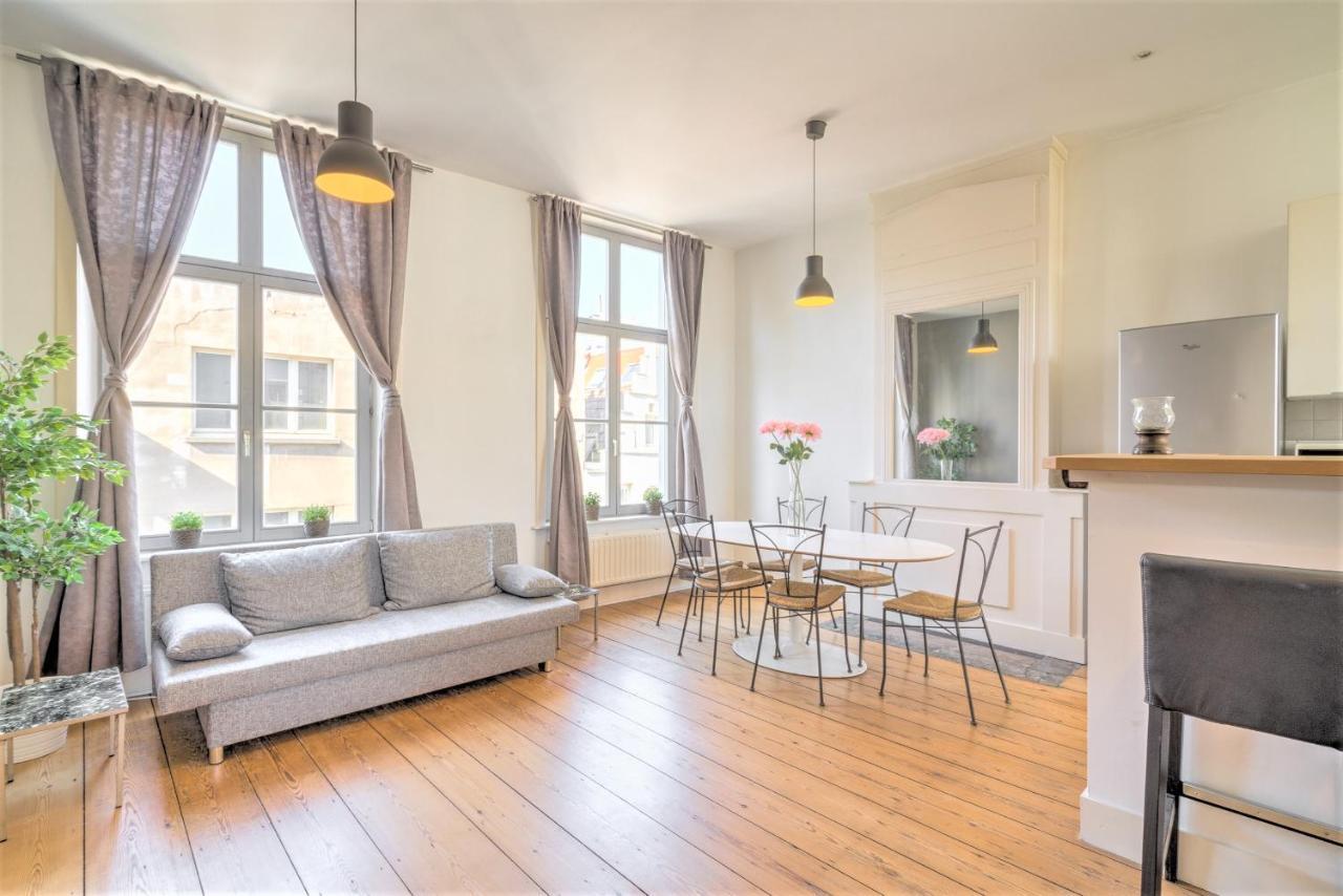The Capital Street Triplex Appartement Antwerpen Buitenkant foto
