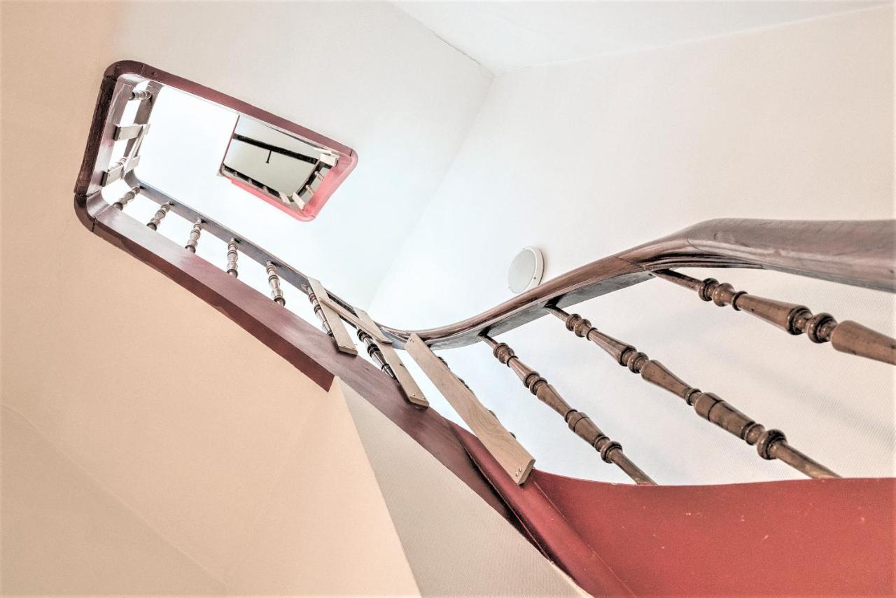 The Capital Street Triplex Appartement Antwerpen Buitenkant foto