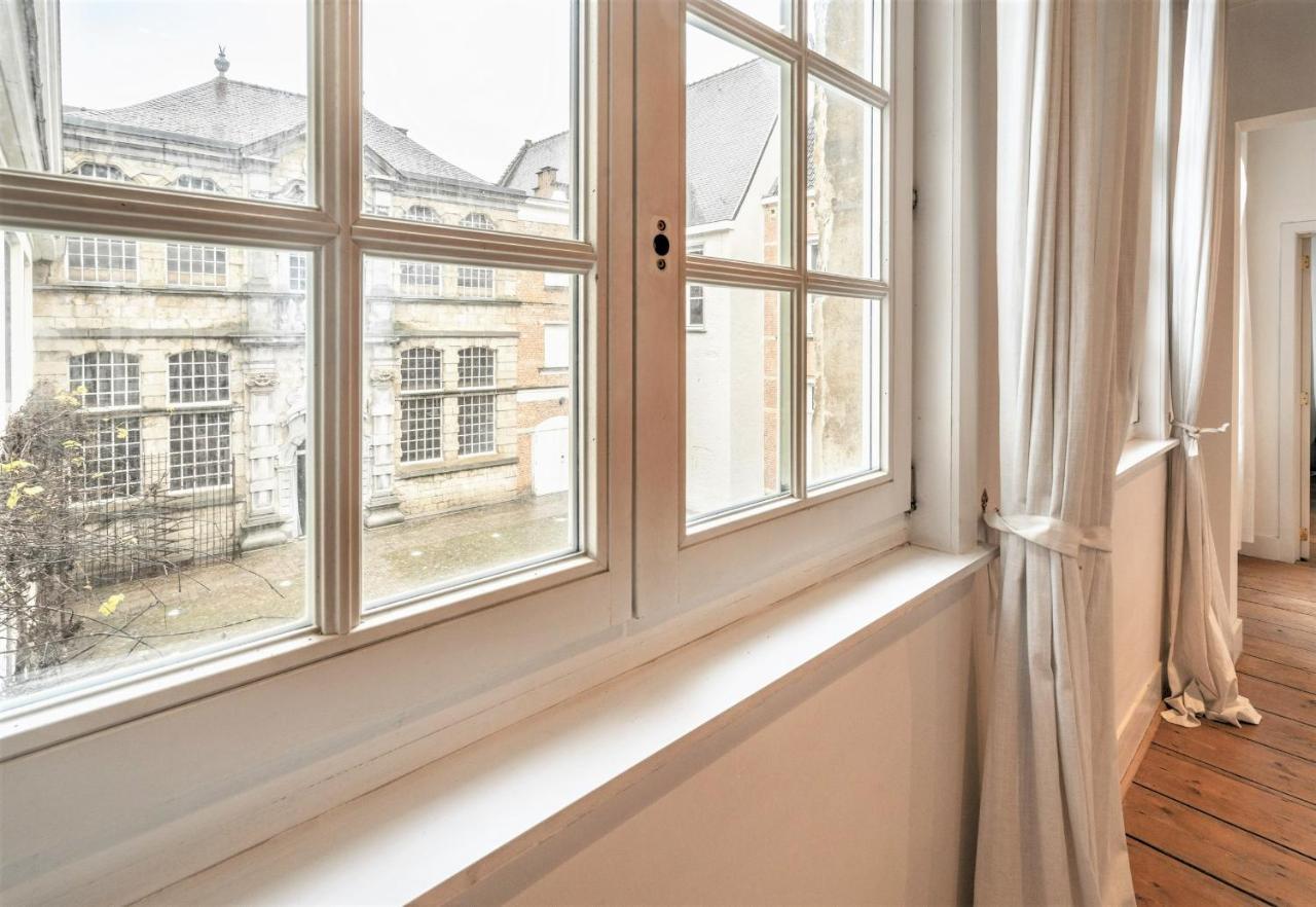 The Capital Street Triplex Appartement Antwerpen Buitenkant foto